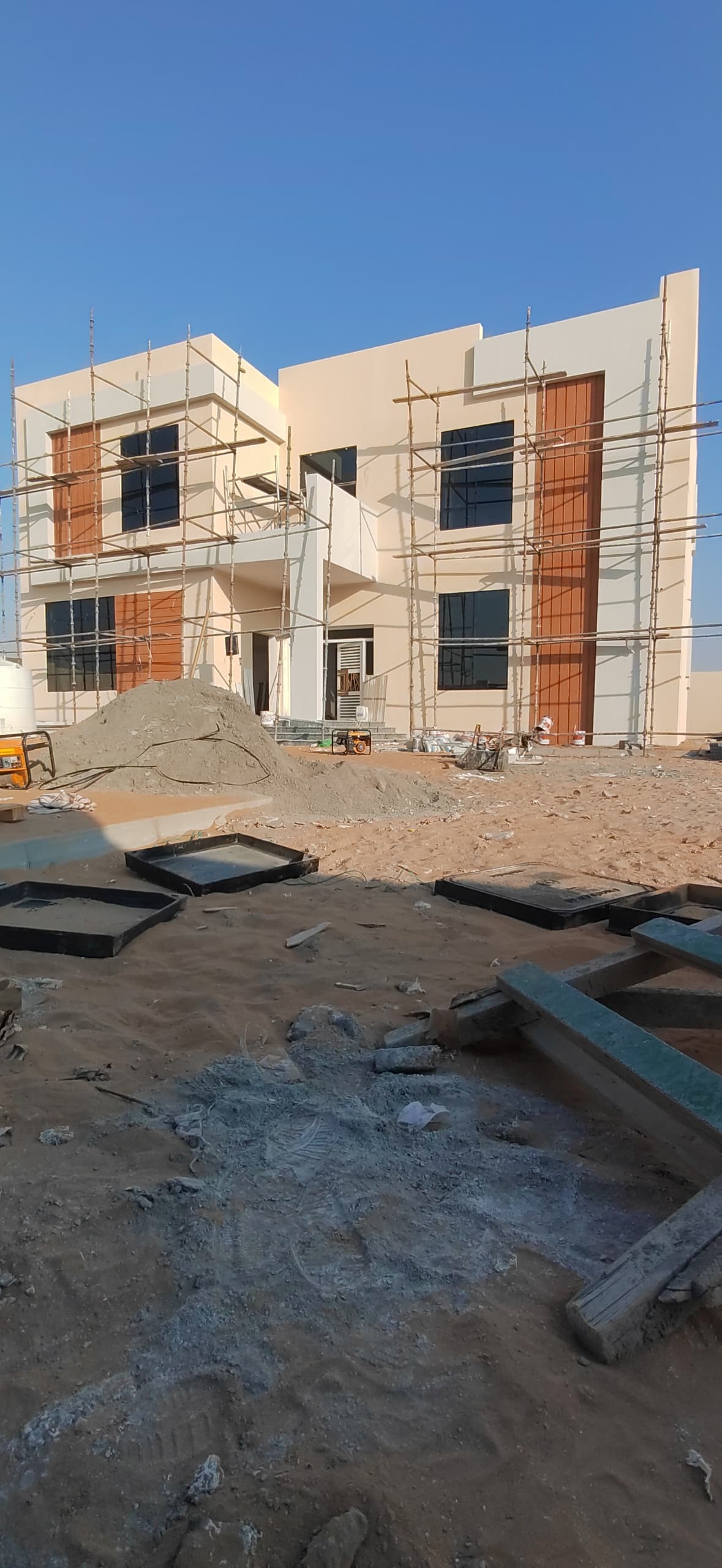 Completed residential villas in the UAE — view 2